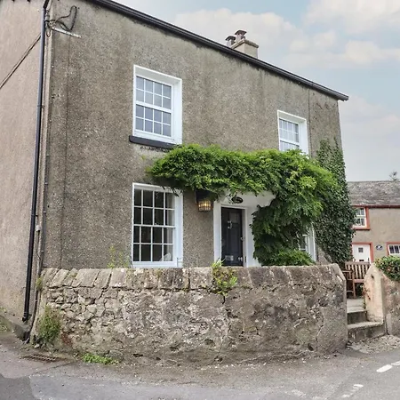Caton Lane House Holiday home Grange-over-Sands