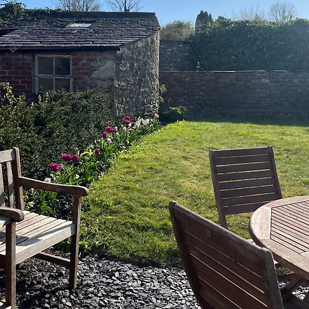 Caton Lane House Holiday home *